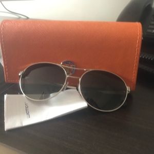 Tory Burch Round Sunglasses